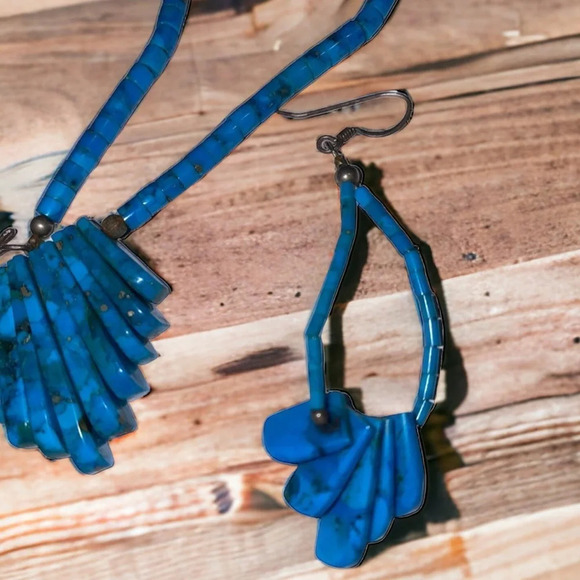 Vintage Blue Necklace Set - Picture 3 of 5